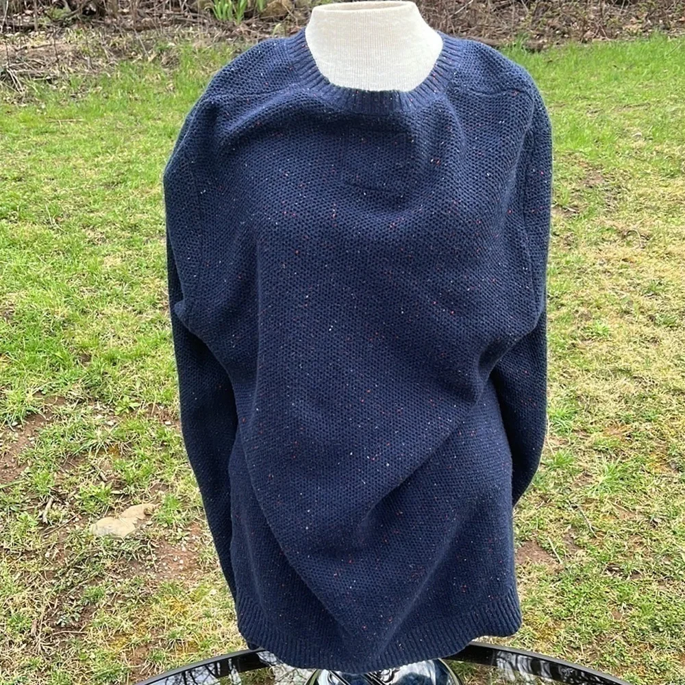 Hollister sweater long sleeve crew neck Mens size XL, Navy blue